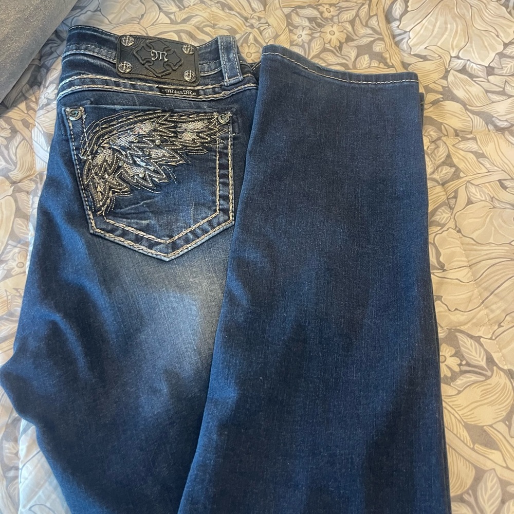 Miss Me Women's Blue Jeans with angel wing Embroidered Pocket size 33 waist